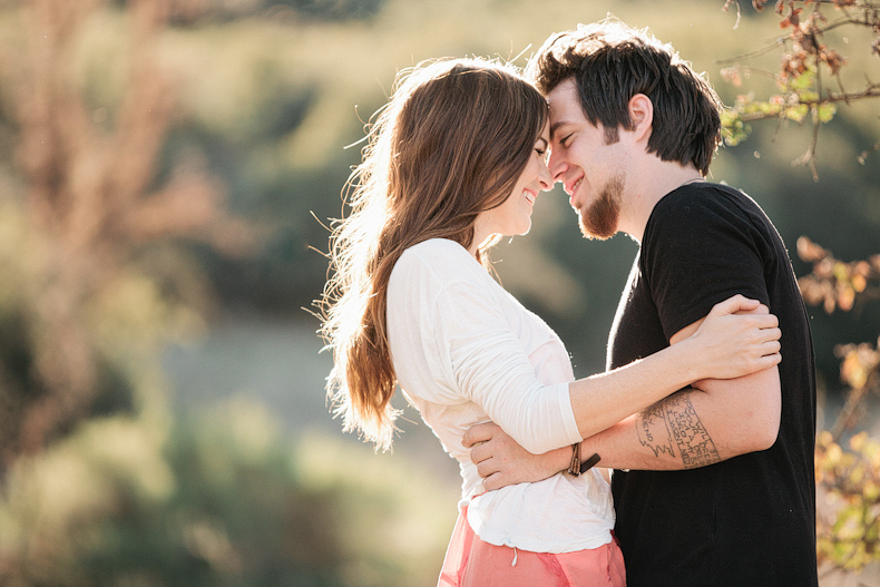 Jonna and Lee Rustic Engagement Photos