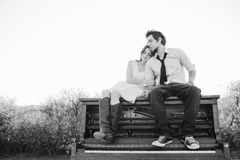 Jonna + Lee: Rustic and Romantic Engagement Photography » The Sanadas ...