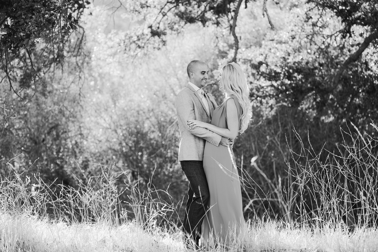 Glamerous Beach and Hills Engagement: Sidney + Steve