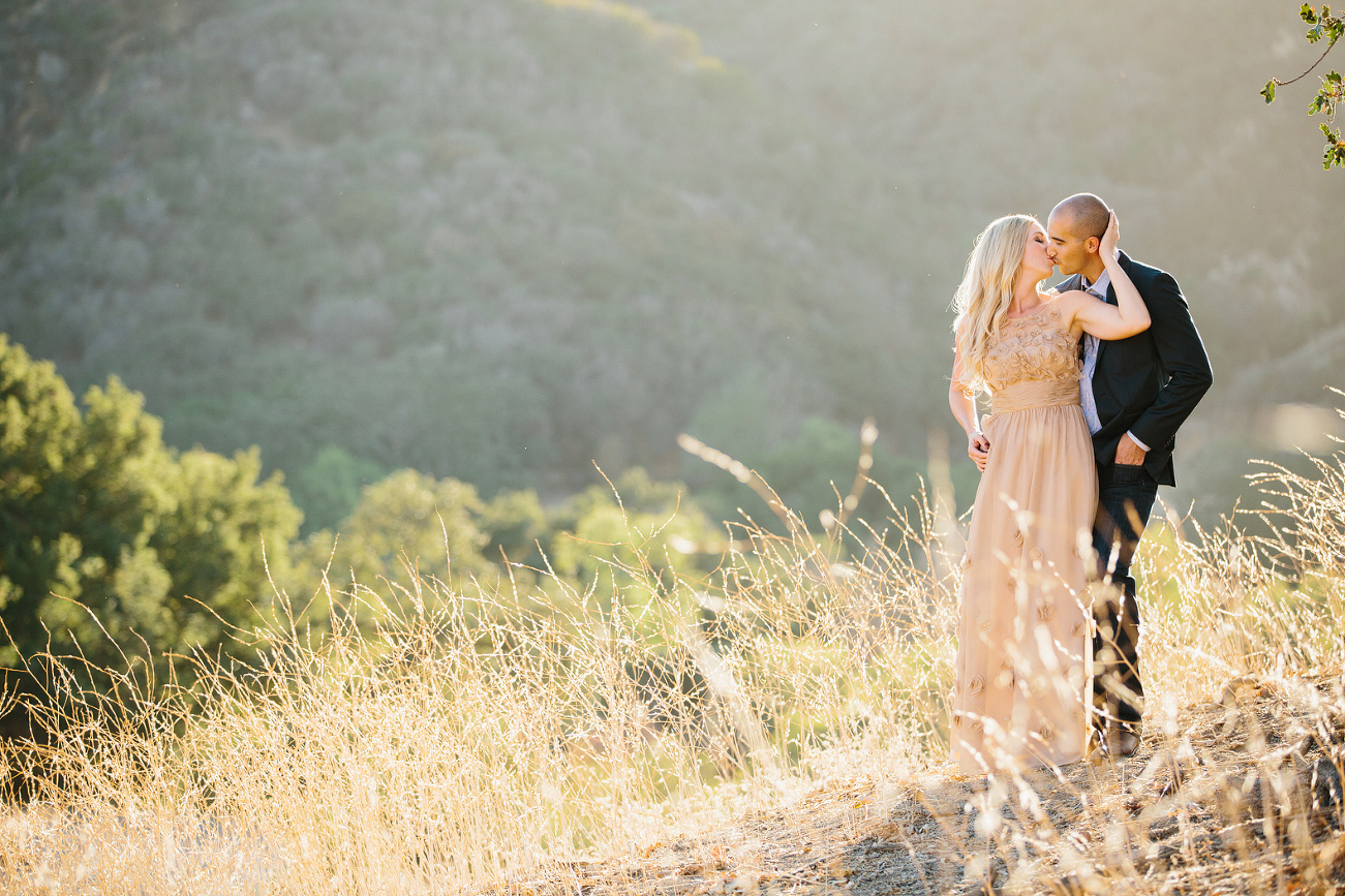 Glamerous Beach and Hills Engagement: Sidney + Steve