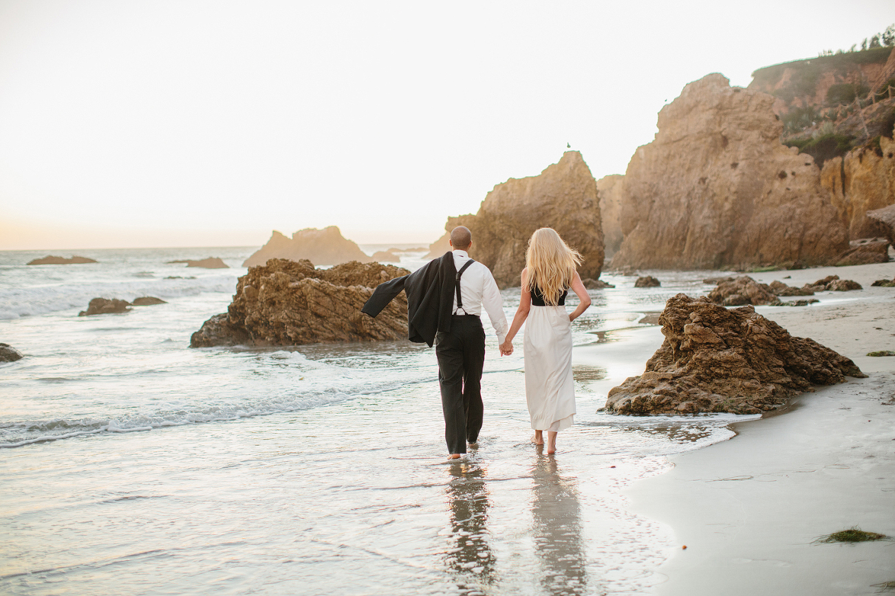 Glamerous Beach and Hills Engagement: Sidney + Steve