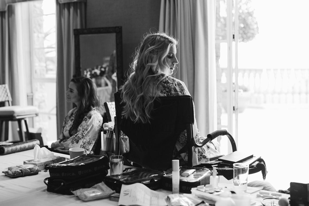 A gorgeous photo of Britt during getting ready. 
