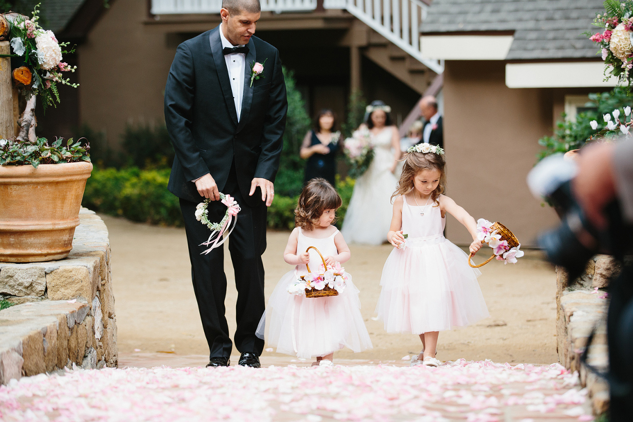 The sweet flower girls. 