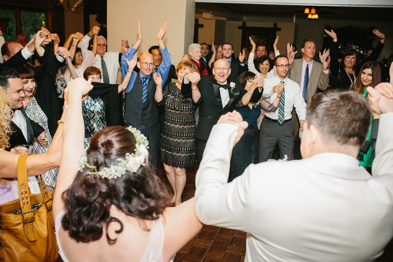 All the guests dancing. 