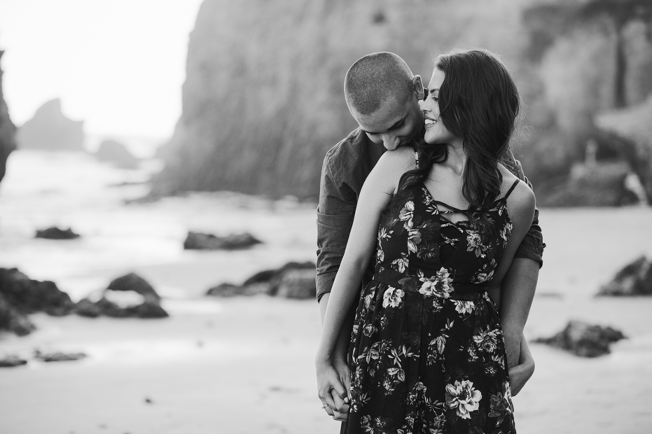 Malibu-Engagement-Beach-Photos-013